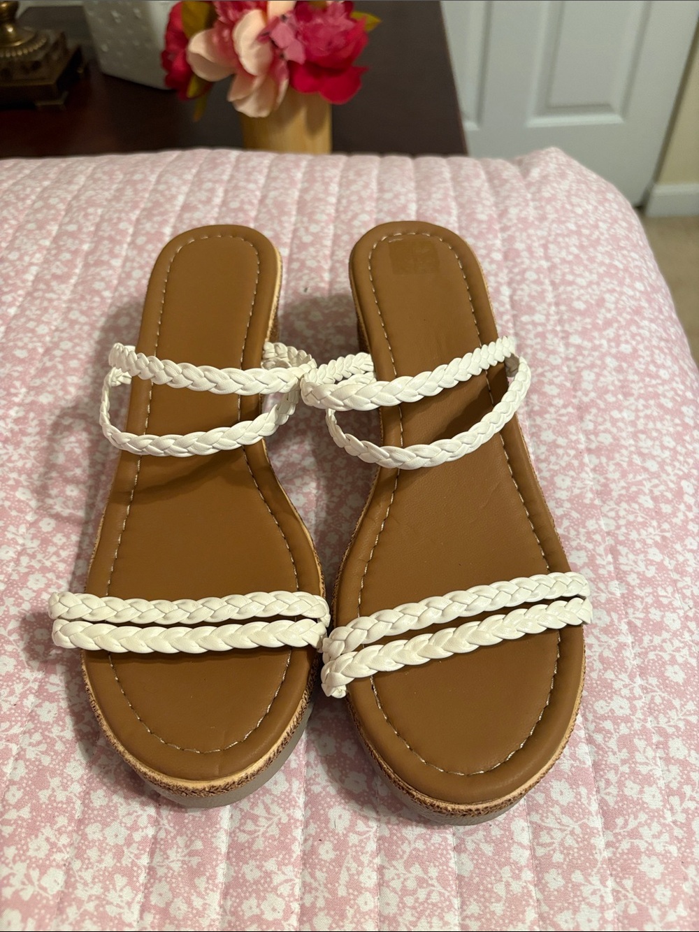 Source Unknown White Braided Double-Strap Slide Sandals